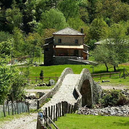 Mulino Marghen - Restored Watermill - Accomodation And Retreat Center Zeri Exterior photo