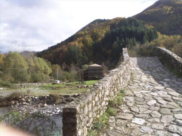 Mulino Marghen - Restored Watermill - Accomodation And Retreat Center Zeri Exterior photo