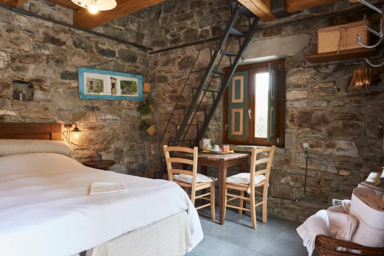 Mulino Marghen - Restored Watermill - Accomodation And Retreat Center Zeri Exterior photo