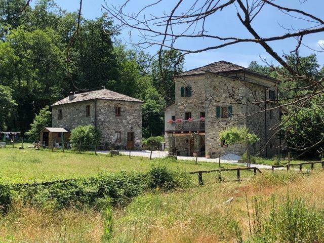 Mulino Marghen - Restored Watermill - Accomodation And Retreat Center Zeri Exterior photo
